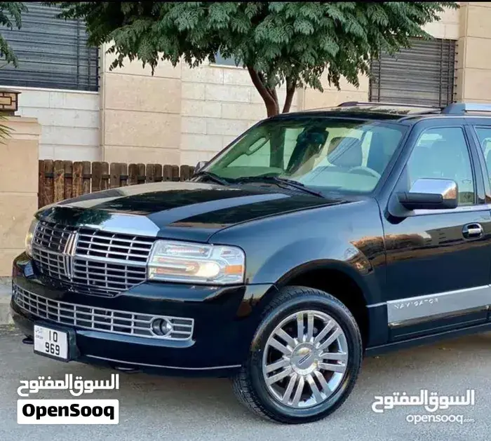 Lincoln Navigator