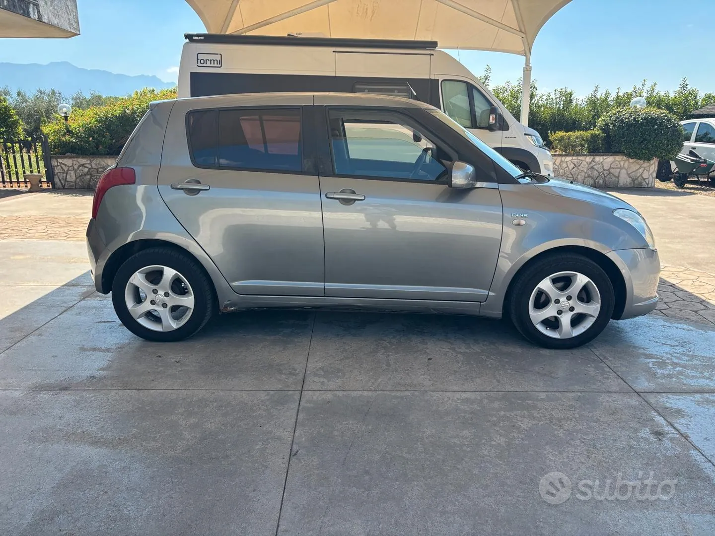 Suzuki Swift 2006 photo 4