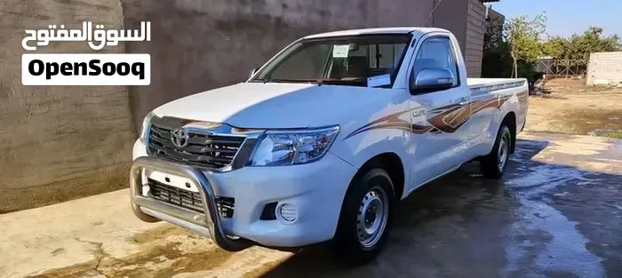 Toyota Hilux 2013 photo 4