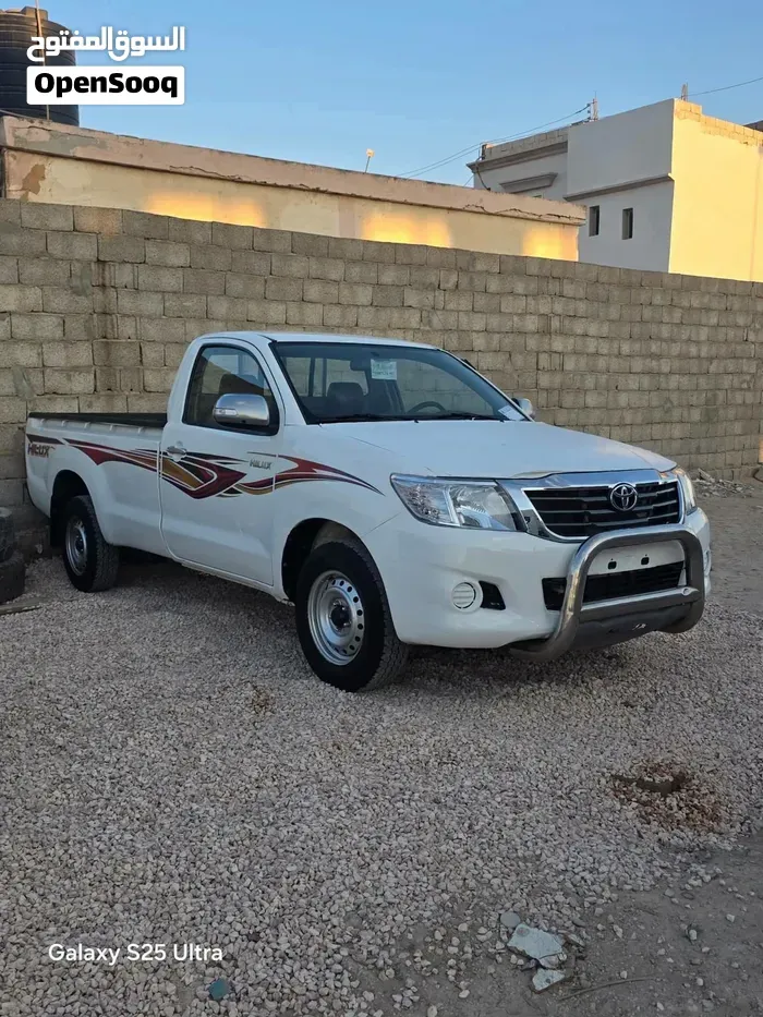 Toyota Hilux 2013 photo 3