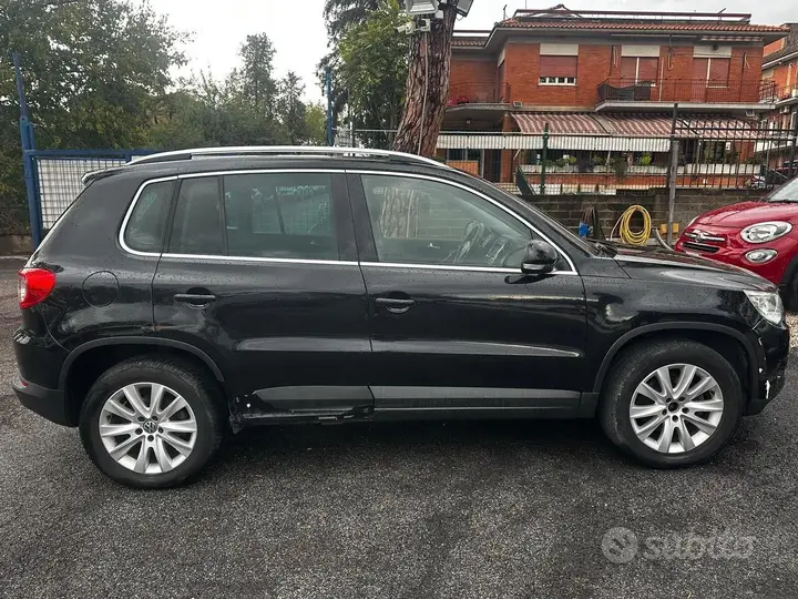Volkswagen Tiguan 2009 photo 2