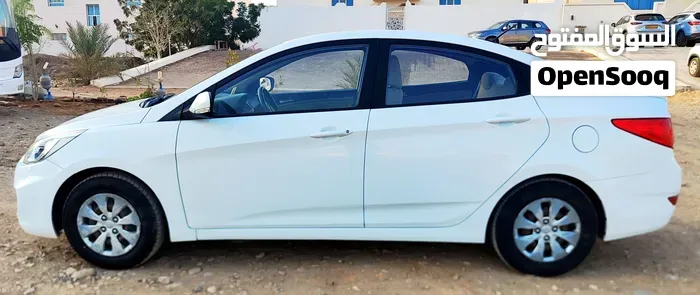 Hyundai Accent 2017 photo 4