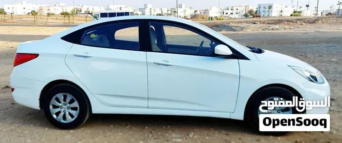 Hyundai Accent 2017 photo 2