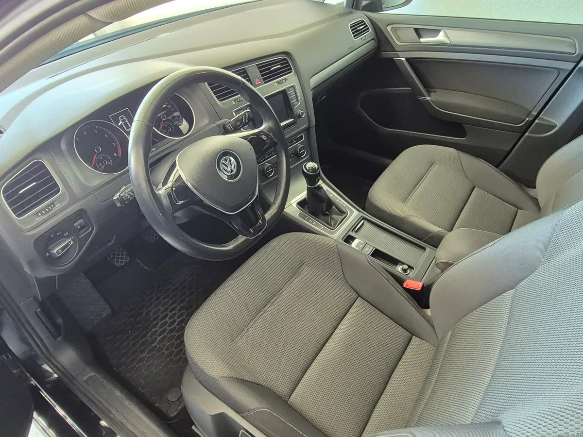Volkswagen Golf 2013 photo 2