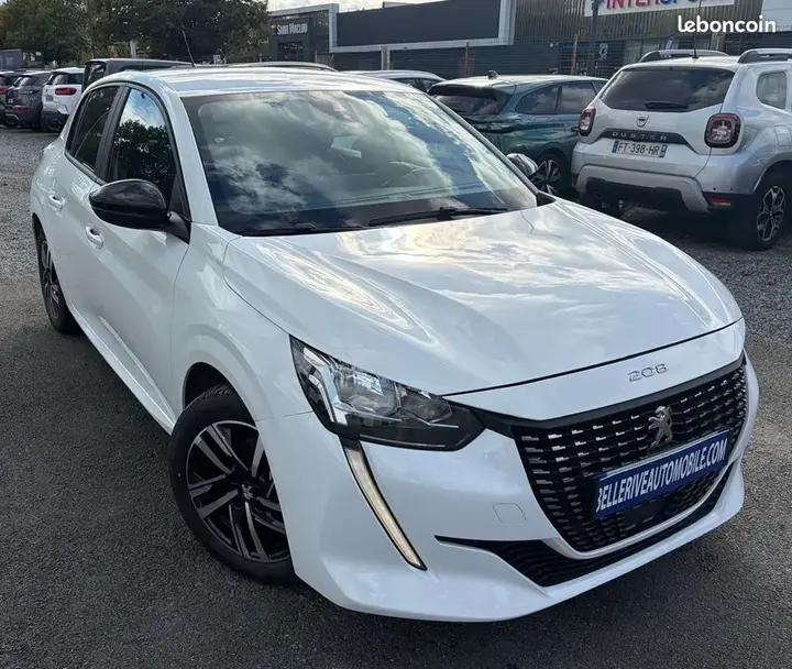 Peugeot 208 2023 photo 2