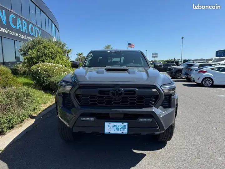 Toyota Tacoma 2026 photo 2