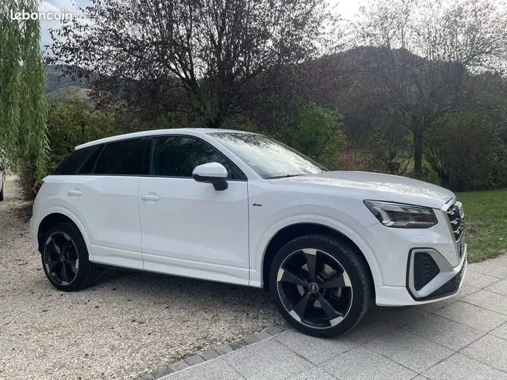 Audi Q2 2022 photo 2