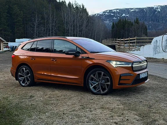 Skoda Enyaq 2024 photo 3