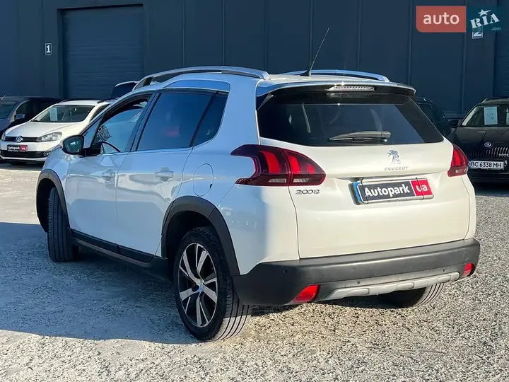Peugeot 2008 2019 photo 5