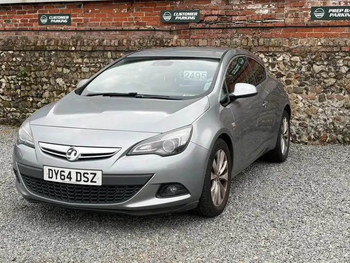 Vauxhall Astra Gtc 2014 photo 2