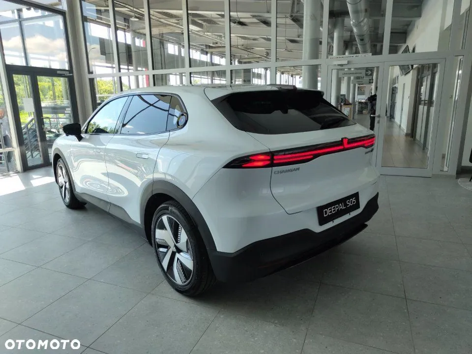 Changan Deepal S05 2026 photo 3