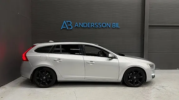 Volvo V60 2015 photo 5