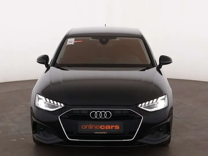 Audi A4 2022 photo 5