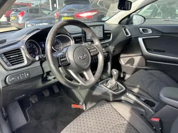 Kia Ceed Sportswagon 2019 photo 3