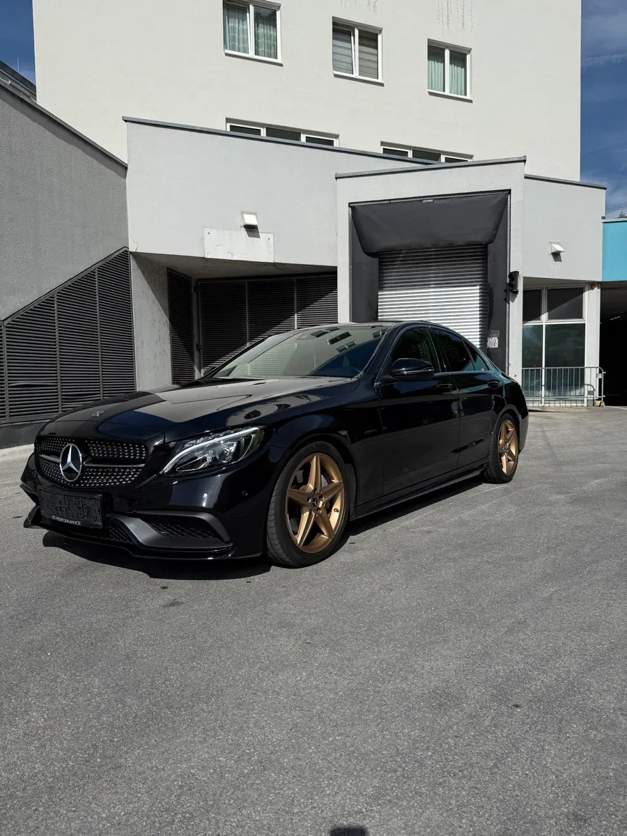 Mercedes-Benz C-Class 2018 photo 2