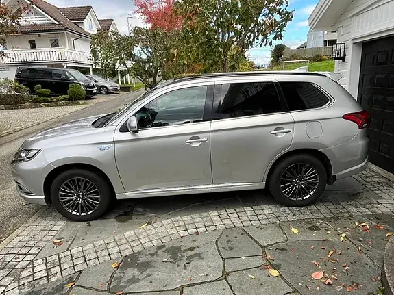 Mitsubishi Outlander 2019 photo 4