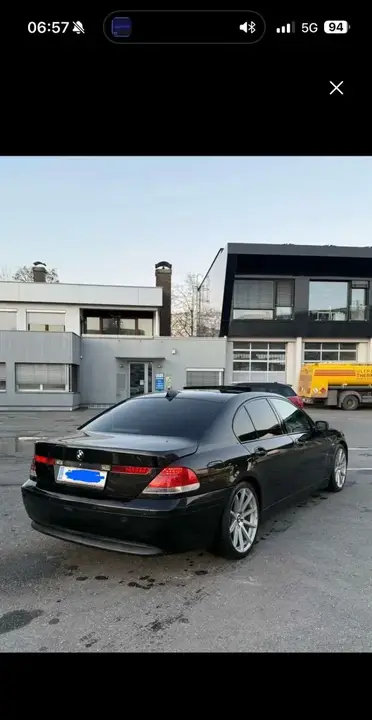 BMW 7 Series 2004 photo 2