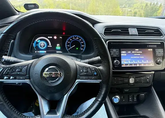 Nissan Leaf 2018 photo 3