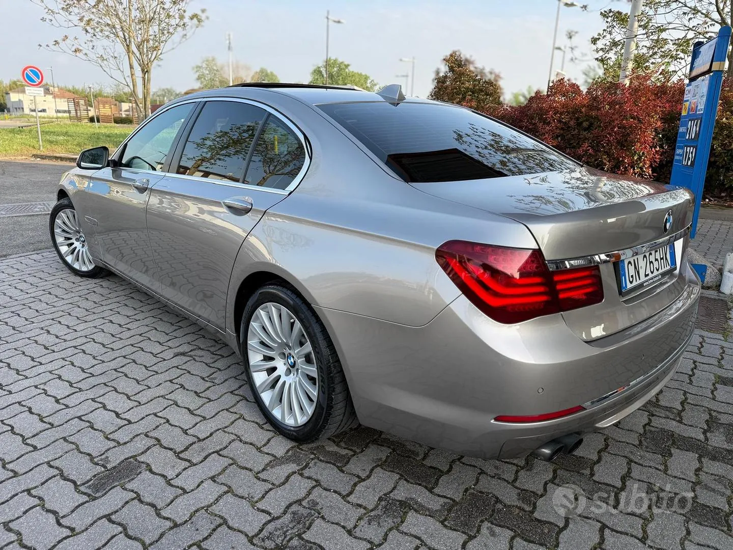BMW 7 Series 2014 photo 3