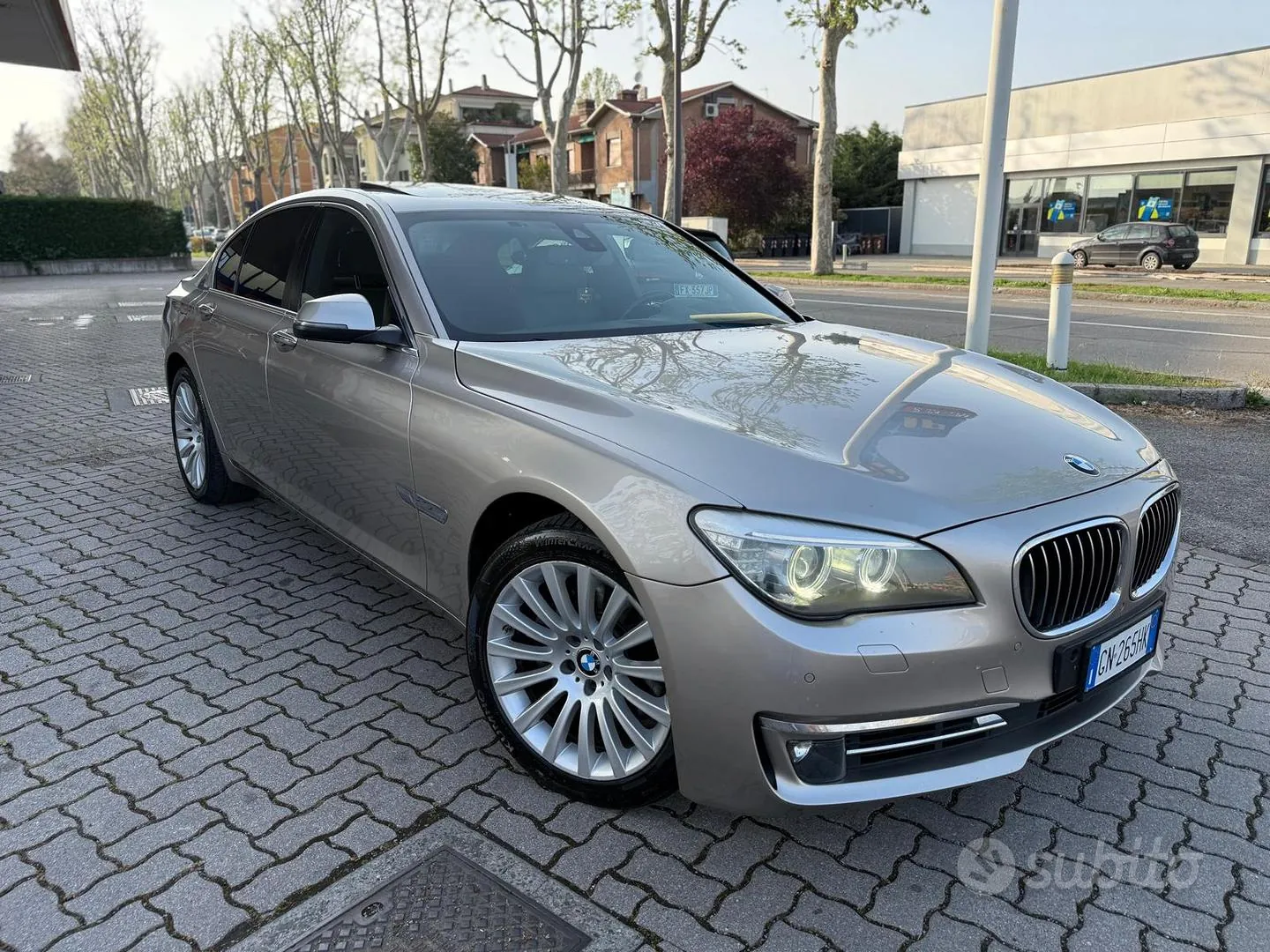 BMW 7 Series 2014 photo 2