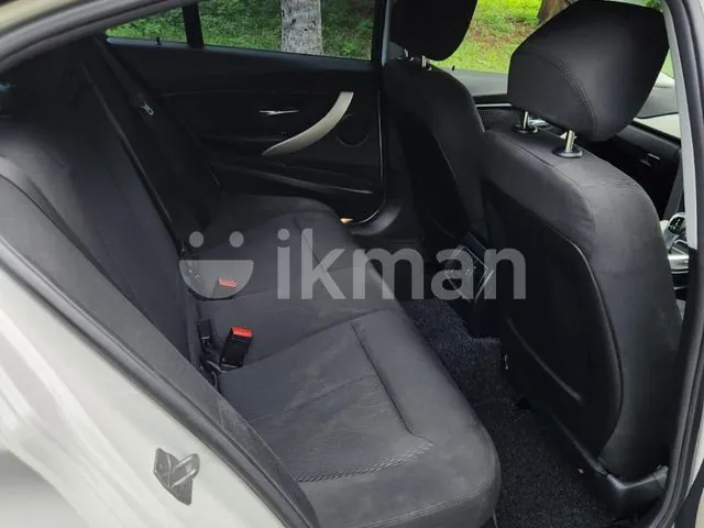 BMW 318I 2018 photo 4
