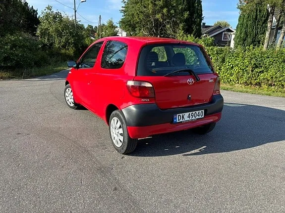 Toyota Yaris 2002 photo 4