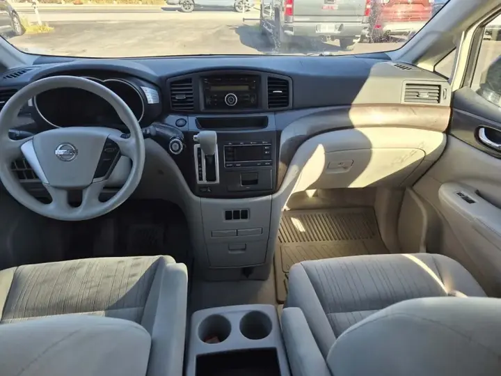 Nissan Quest 2012 photo 5