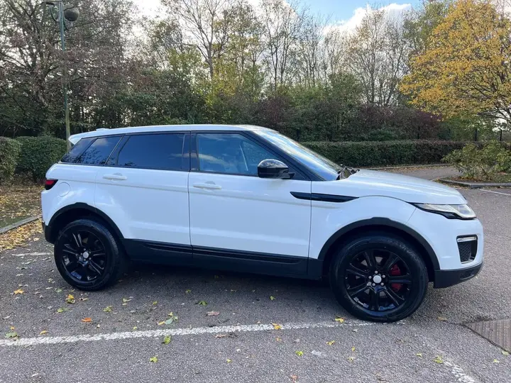 Land Rover Range Rover Evoque 2017 photo 3