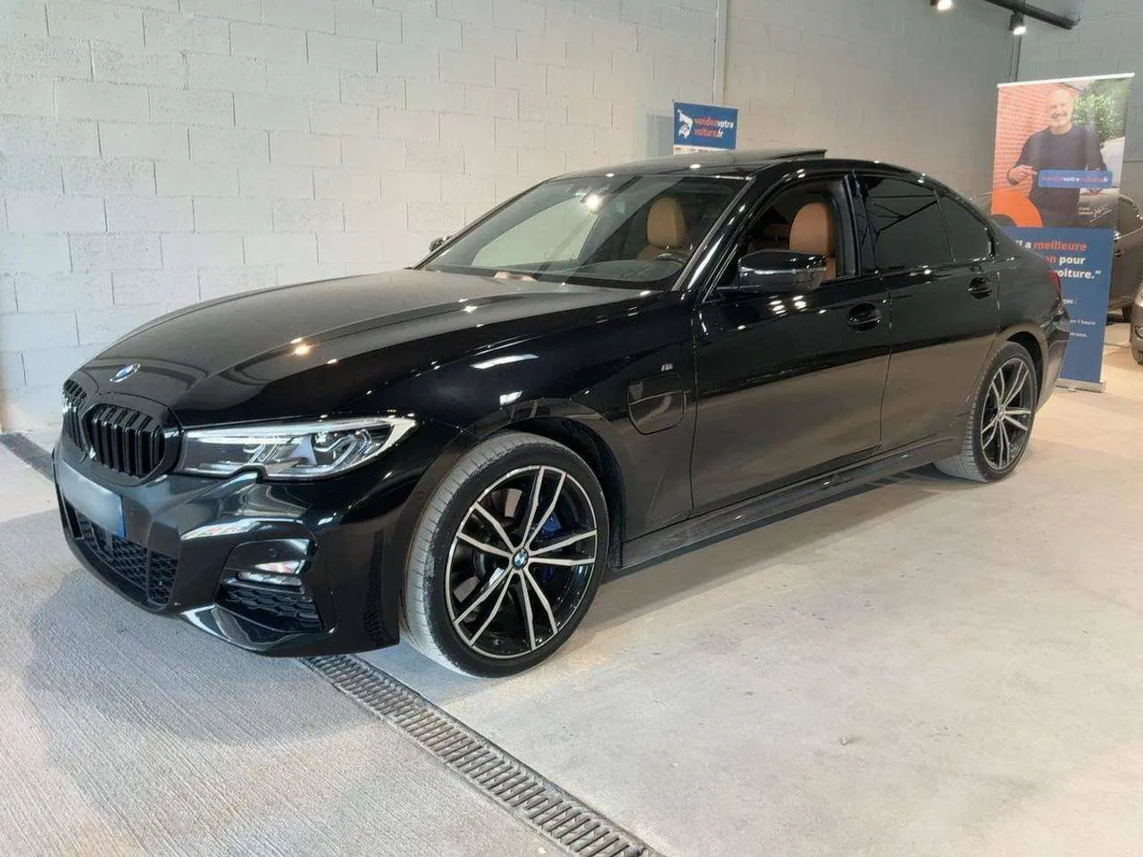 BMW 330I