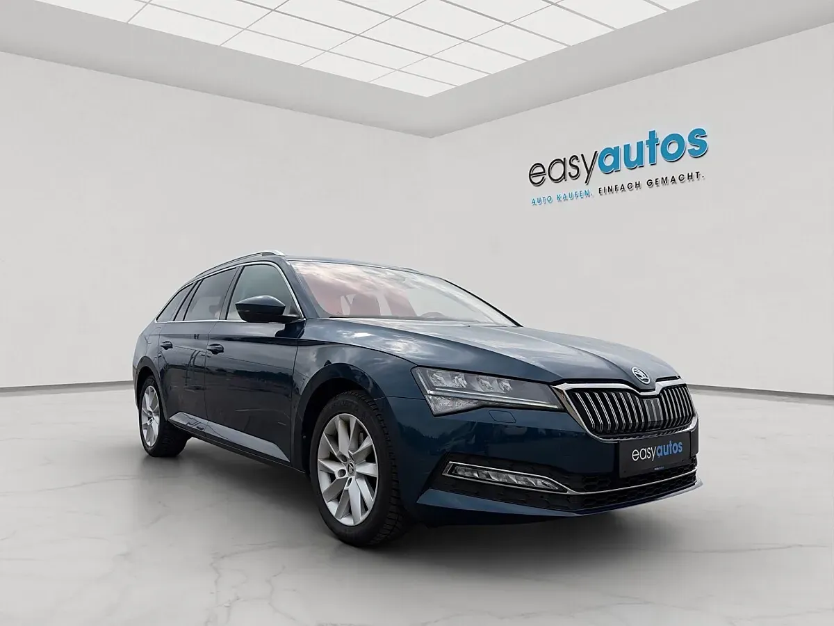 Skoda Superb 2022 photo 3
