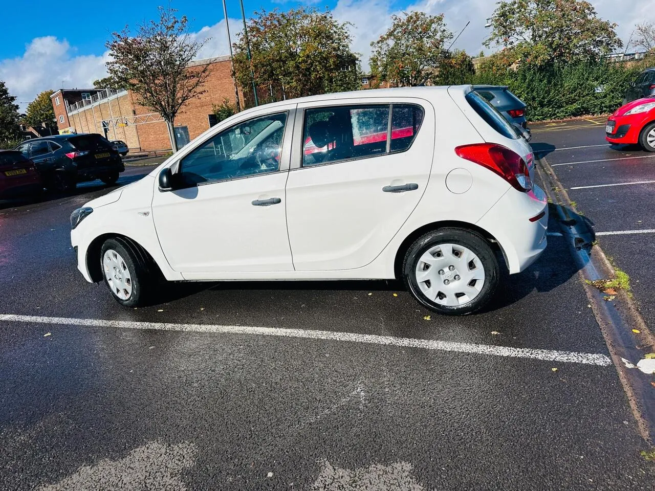 Hyundai I20 2013 photo 2