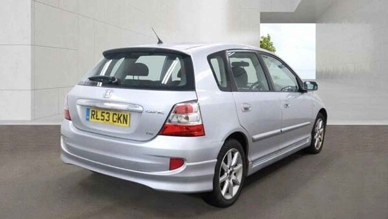 Honda Civic 2004 photo 4