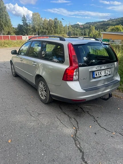 Volvo V50 2010 photo 3