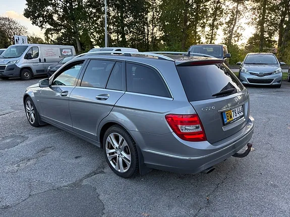 Mercedes-Benz C220 2012 photo 4