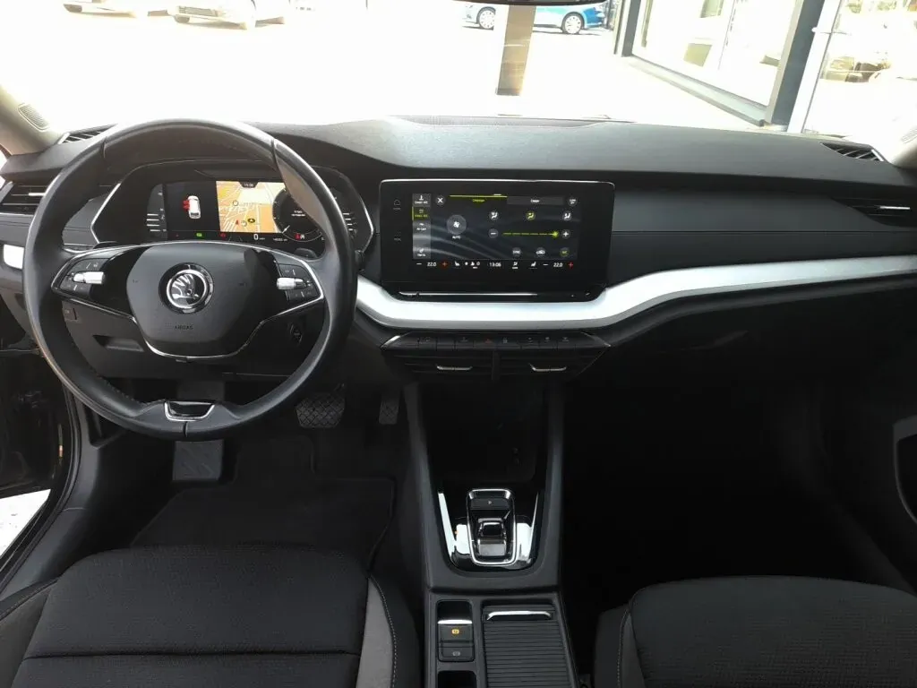Skoda Octavia 2023 photo 3