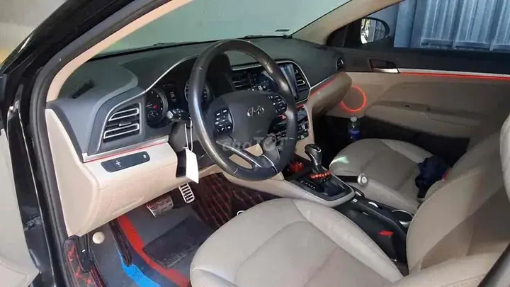 Hyundai Elantra 2019 photo 3