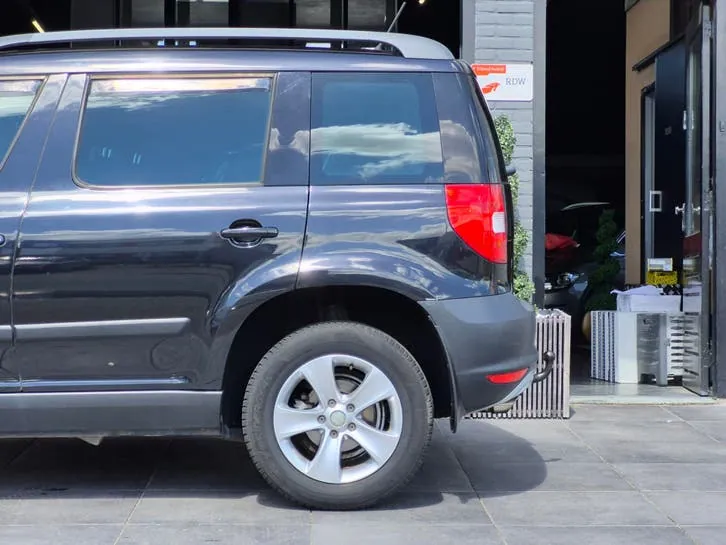 Skoda Yeti 2011 photo 3