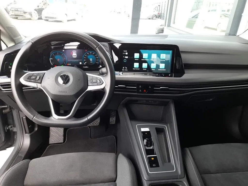 Volkswagen Golf 2022 photo 3