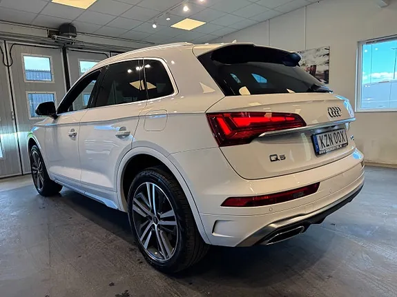 Audi Q5 2022 photo 3