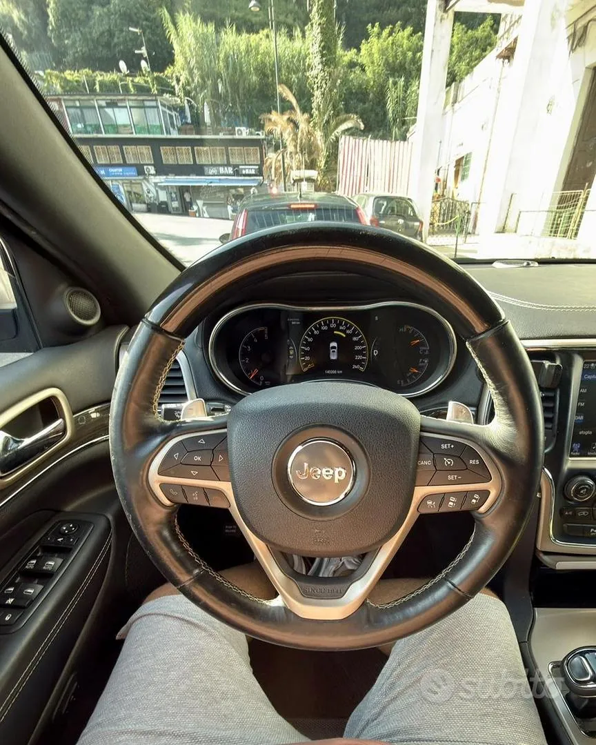 Jeep Grand Cherokee 2015 photo 4