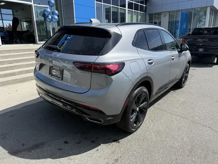 Buick Envision 2026 photo 4