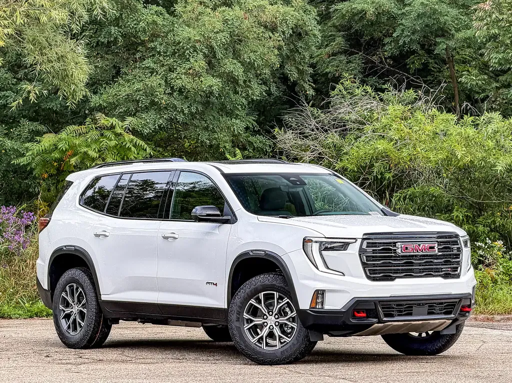 GMC Acadia 2027 photo 2