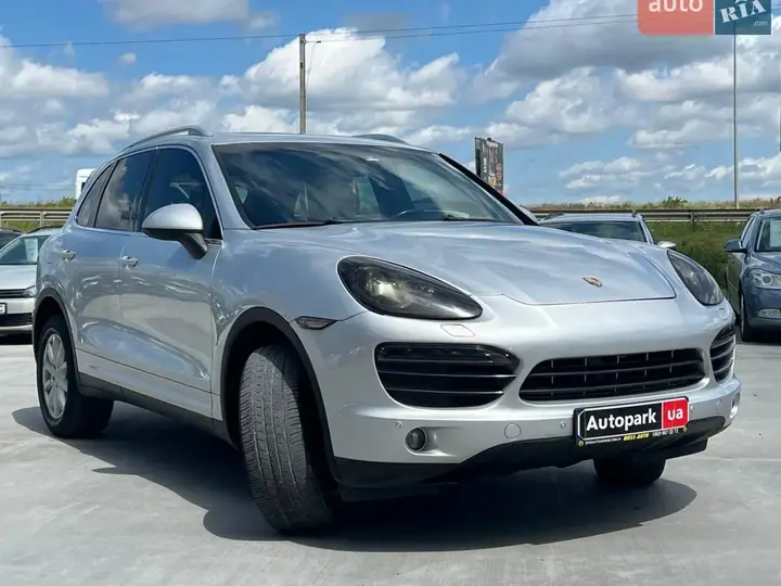 Porsche Cayenne 2010 photo 3