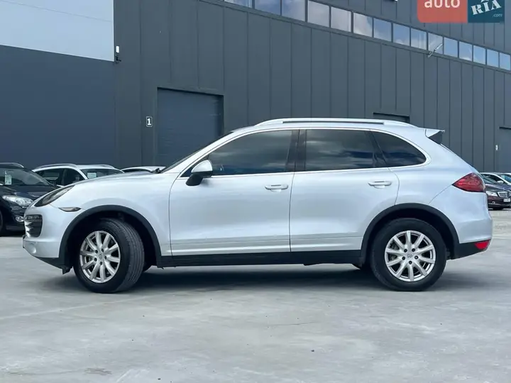 Porsche Cayenne 2010 photo 5