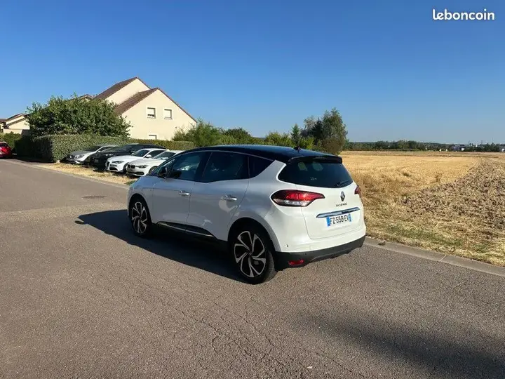 Renault Scenic 2017 photo 4