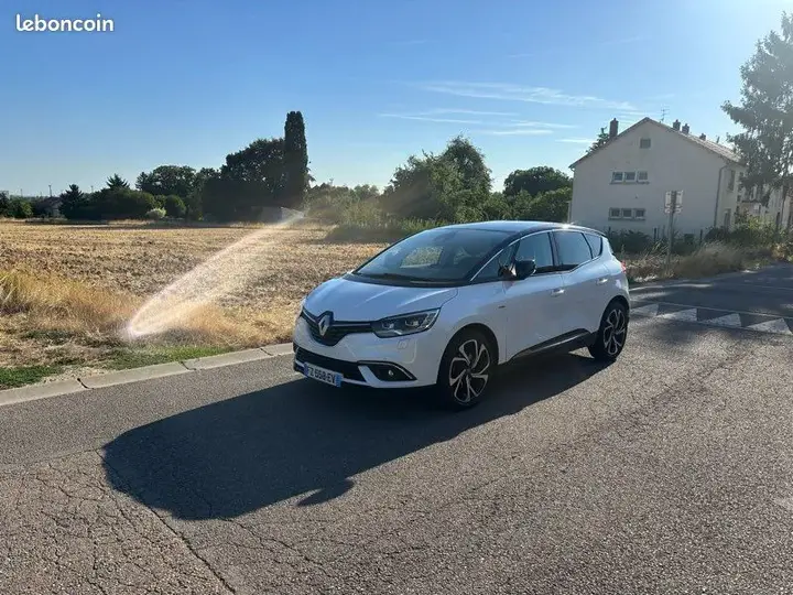 Renault Scenic 2017 photo 2