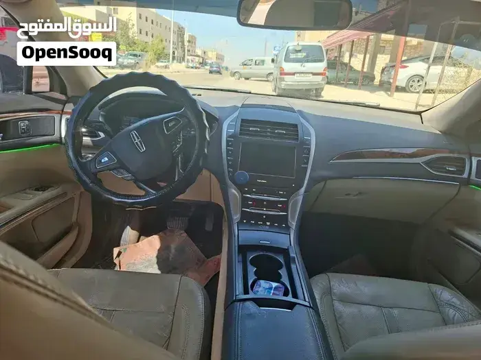 Lincoln Mkz