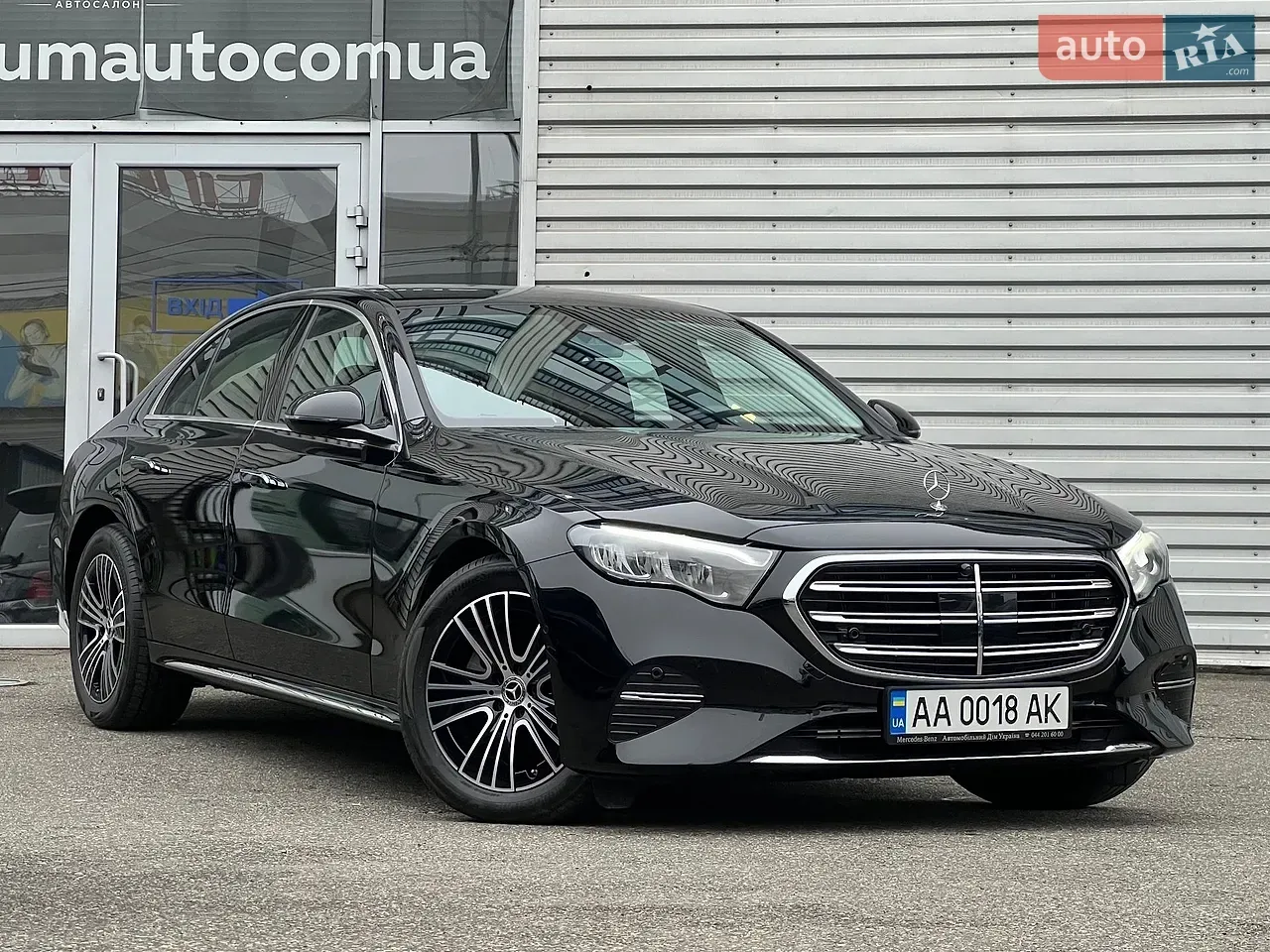 Mercedes-Benz E-Class 2024 photo 3