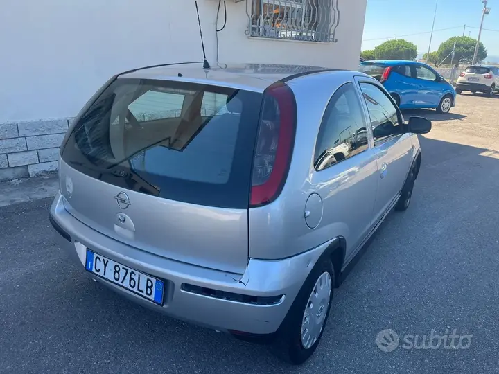 Opel Corsa 2005 photo 2