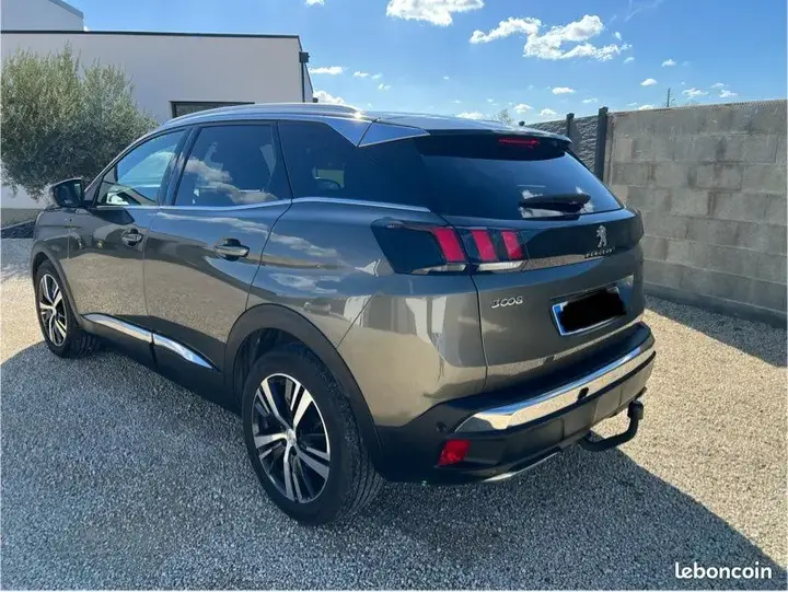 Peugeot 3008 2018 photo 3